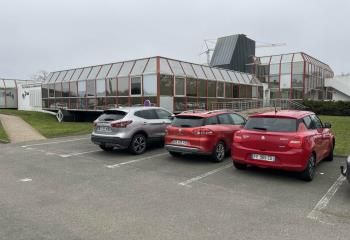 Location bureaux Gouesnou - Grand parking et ascenseur