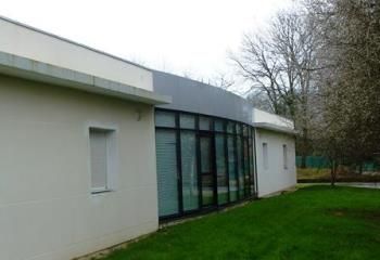 Location bureaux Vannes - 30 places de parking