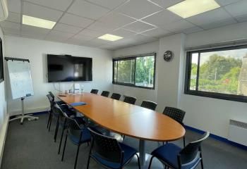 Location bureaux Vannes Est - 8 places de parking