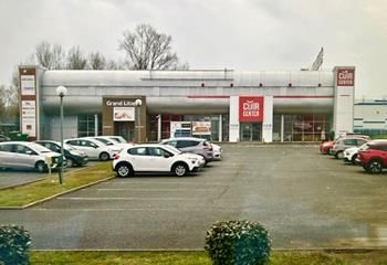 Local commercial à louer Bordeaux Lac - 880 m² - Plateau nu