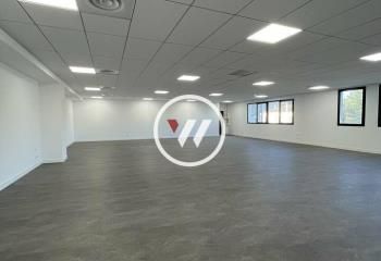 Location bureaux Aubagne - Proche autoroutes A7, A8, A50