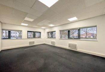 Location bureaux Saint-Grégoire - Proche bus, gare et aéroport