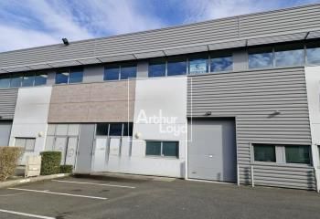 Local d'activité et bureaux à vendre Tigery - Proche N104