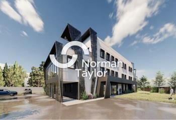 Vente bureaux Bessan, proche autoroute A9, avec terrasse et parking