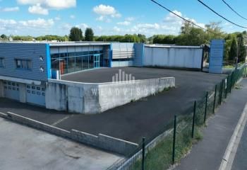 Local commercial à louer Montlouis-sur-Loire - Accès rapide aux axes routiers