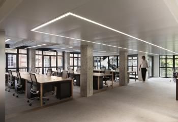 Location bureaux Paris 18 - Flex office avec salle de sport et terrasse