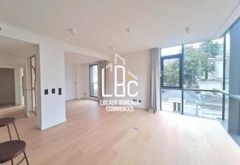 Location bureau Nantes - Proche bus, cadre contemporain et lumineux