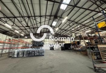 Local d'activité à louer Nîmes Ouest - Proche autoroute