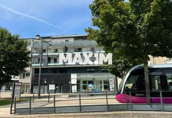 Bureaux à louer Dijon - Tram T2 au pied de l'immeuble