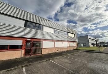 Local d'activité à louer Vaulx-en-Velin - Proche Boulevard Urbain Est