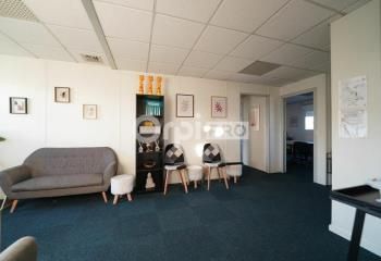 Location bureaux Villeurbanne - Proche métro et périphérique