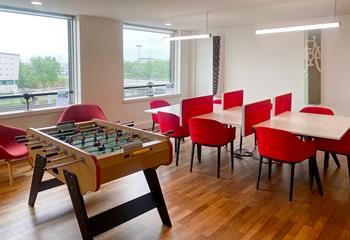 Local commercial à louer Montigny-le-Bretonneux - Proche gare et autoroute