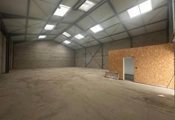 Local d'activité à louer Darvoy - Proche autoroutes