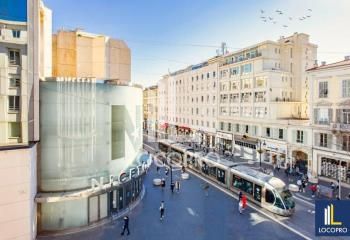 Coworking Nice centre - Avenue Jean-Médecin - Tram