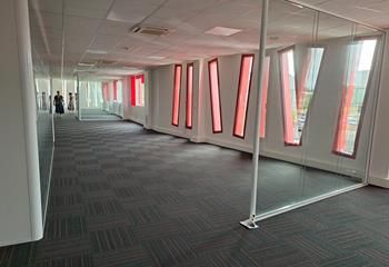 Location bureaux Tours - Quartier des 2 Lions - 10 parkings