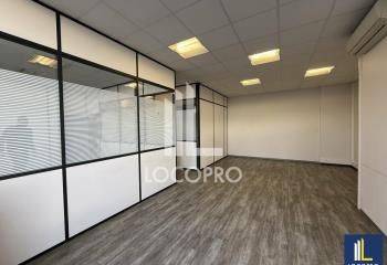 Location bureaux Villeneuve-Loubet - RN7, parkings, climatisation