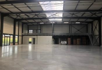 Local d'activité à louer Certines - Face autoroute Bourg Sud