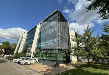 Location bureaux Lyon 8 - Proche métro, périphérique et gare Part-Dieu