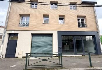 Local commercial à louer Bagneux - Services uniquement