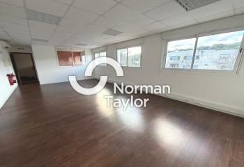 Location bureau Clapiers - Proche autoroute A9 et gare Saint Roch