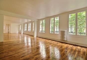 Location bureau Paris 11 - Proche République, immeuble sur cour