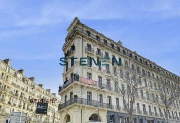 Location bureaux Marseille 2 - Rue de la République, transports et commerces