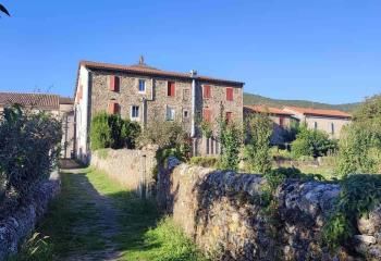 Hôtel-Restaurant 6 chambres 70 couverts Ceilhes-et-Rocozels