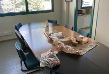 Location bureaux Illzach - Proche commerces