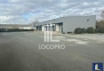 Local d'activité à louer Puget-sur-Argens - 6 quais de livraison