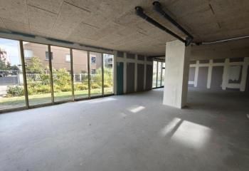 Local commercial à louer Villeneuve-d'Ascq - Rez-de-chaussée