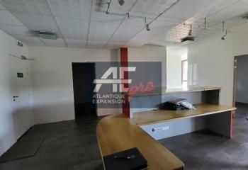 Location bureaux Saint-Nazaire - Proche bus et parking privé