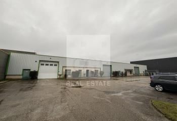 Bâtiment indépendant à vendre Pusignan - ZI Mariage et Bruyères