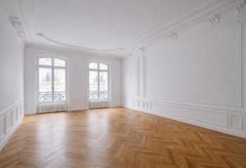 Location bureaux Paris 8 - Proche Parc Monceau et gare Saint-Lazare