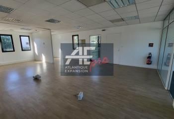 Location bureaux Saint-Nazaire - Proche rond-point et bus