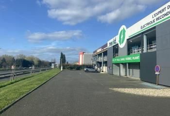 Local commercial à louer Bordeaux Lac - 2100 m²
