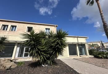 Location bureaux Fréjus - Axe passant et parking