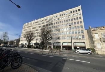 Bureaux à louer Bordeaux - Boulevard Wilson proche tramway