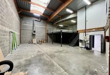 Activité/Entrepôt à vendre - 1307 m²