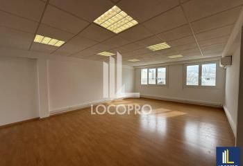 Location bureau Saint-Laurent-du-Var - Proche A8 et aéroport Nice Côte d'Azur