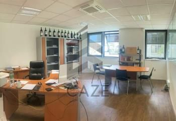 Location bureaux Bruges - Proche rocade et tramway ligne C