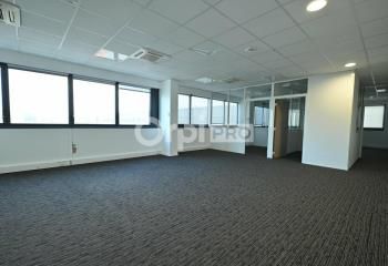 Location bureaux Meyzieu - Proche D695 et ZI2