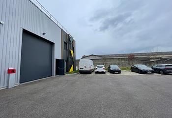 Local d'activité à louer Saint-Priest - Parc d'activité récent