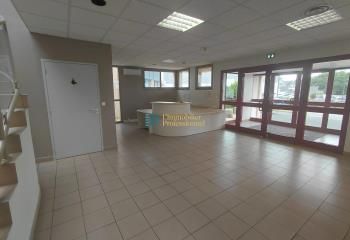 Location bureaux Concarneau - Proche rond-point d'accès à la ville