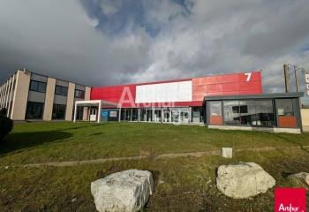 Local d'activité à vendre Le Rheu - Bureaux et atelier