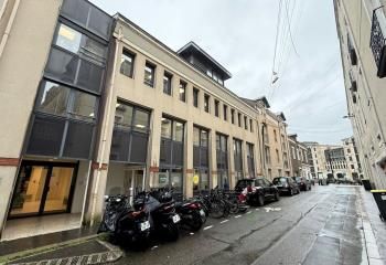 Location bureaux Nantes centre - Proche transports et commerces