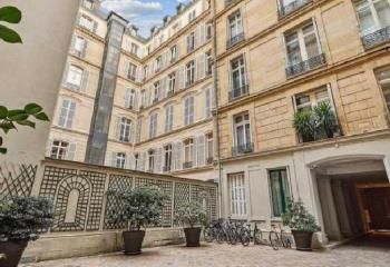 Location bureaux Paris 8 - Proche métro et transports