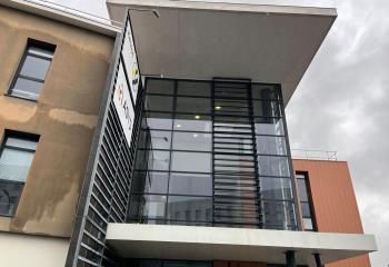 Location bureaux Nantes - Proche tramway et 10 places de parking