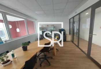 Location bureaux Clermont-Ferrand - Proche tram et autoroutes