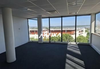 Location bureaux Lormont - Proche rocade et tram A