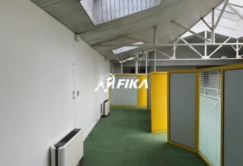 Location bureaux Bordeaux Fondaudège - Tram et bus à proximité